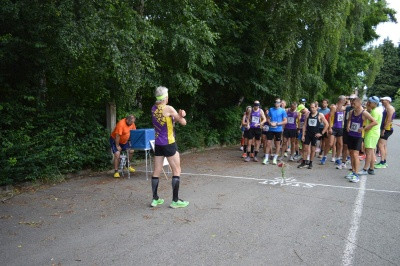 Pozor – změna termínu Běhu okolo rybníka Chobot Poběží se 11. července místo 1. srpna Tuto sobotu pokračuje Vyškovská běžecká tour v Nemojanech